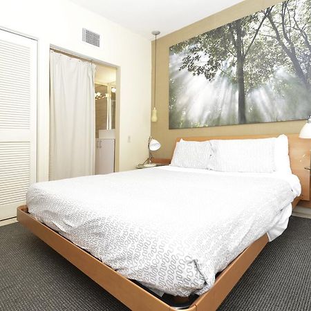 First Street Apartments 마이애미 비치 외부 사진