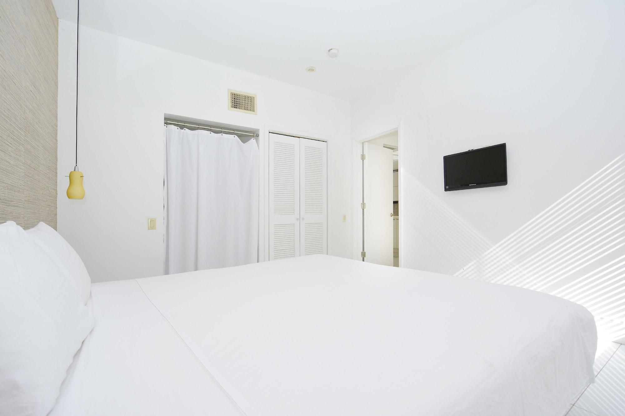 First Street Apartments 마이애미 비치 외부 사진