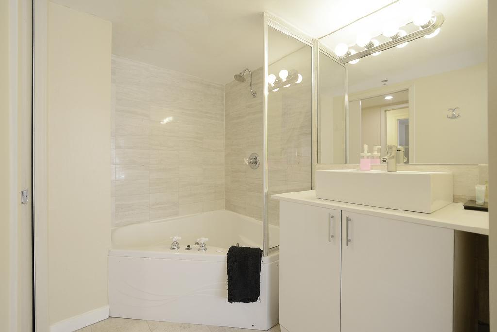 First Street Apartments 마이애미 비치 외부 사진